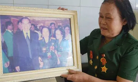 Nữ anh hùng lấy thân mình chặn đứng 22 xe tăng cứu 8 chiến sĩ ẩn nấp trong bụi mía